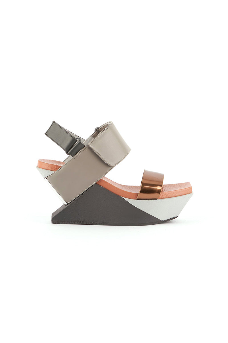 Delta Wedge Sandal | SHOP TUNI - Tuni