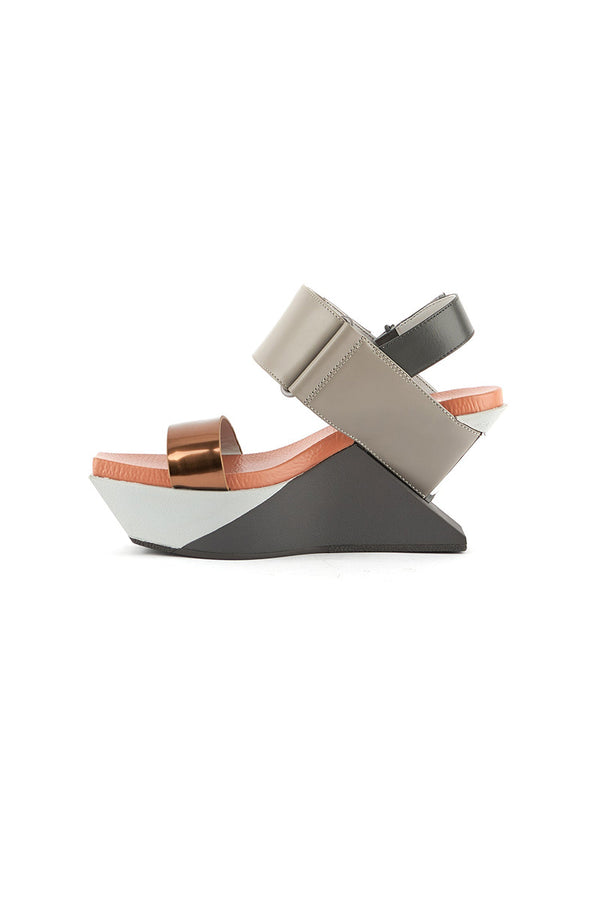 Delta Wedge Sandal | SHOP TUNI - Tuni